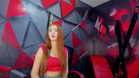 Hana and Zeta online show from 11/22/25, 12:15