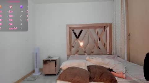 Hana Montes- online show from 12/14/25, 11:53