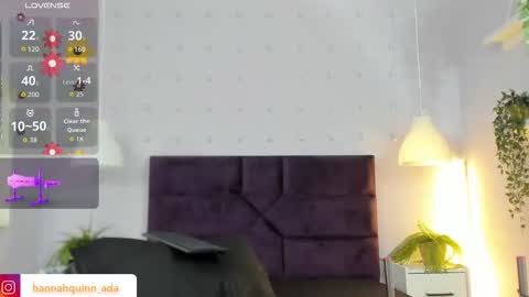 hanaahquinn online show from 10/21/25, 11:33