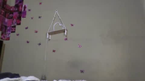 Snapshot of hanah_bakeer chatting on 06/12/26, 04:17 Hanah Montana Independent model online show from 06/12/26, 04:17