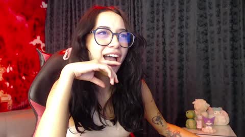 Snapshot of hanaku_8 chatting on 01/10/25, 08:15 Hanaku online show from 01/10/25, 08:15