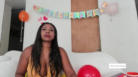 Snapshot of hanarousee chatting on 01/19/25, 01:01 Twtter  Onlyfns HanaRousee online show from 01/19/25, 01:01