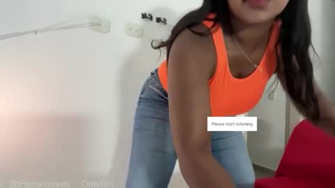 Snapshot of hanarousee chatting on 10/02/25, 02:24 Twtter  Onlyfns HanaRousee online show from 10/02/25, 02:24