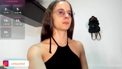 Snapshot of hanasleep chatting on 10/20/25, 07:14 hanasleep online show from 10/20/25, 07:14