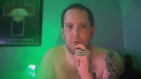 hand_banana_420 online show from 10/08/25, 03:04