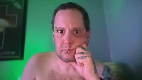 hand_banana_420 online show from 10/19/25, 12:11