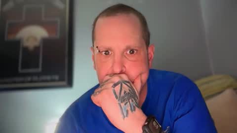 hand_banana_420 online show from 02/02/26, 12:20