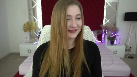 Dayana online show from 12/19/24, 08:34