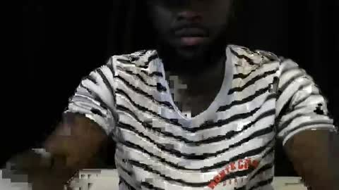Snapshot of handsome_king30 chatting on 04/28/26, 04:23 handsome king online show from 04/28/26, 04:23