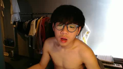 Snapshot of handsome_mannn chatting on 05/03/26, 09:59 handsome_mannn online show from 05/03/26, 09:59