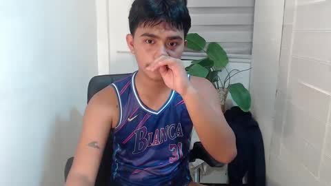 handsome_vanana online show from 02/24/25, 09:43