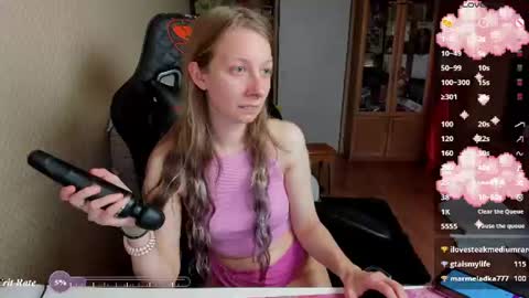 Snapshot of handsome_whale chatting on 07/20/26, 07:55 Mila online show from 07/20/26, 07:55
