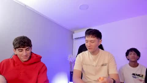leonardfarrucknick and otis online show from 06/03/26, 08:14