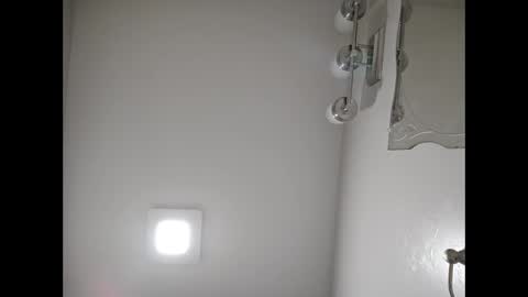 Handsomedaddy198923 online show from 02/17/26, 07:38