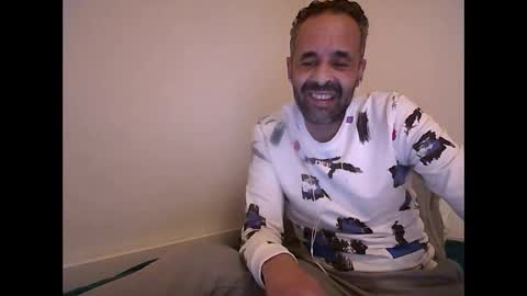 Snapshot of handsomepenis20cm chatting on 10/17/25, 11:51 handsomepenis20cm online show from 10/17/25, 11:51