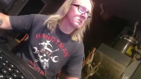 Snapshot of handyman5303 chatting on 01/11/25, 02:47 Handystudman online show from 01/11/25, 02:47