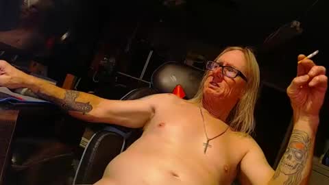 Snapshot of handyman5303 chatting on 11/09/25, 10:35 Handystudman online show from 11/09/25, 10:35