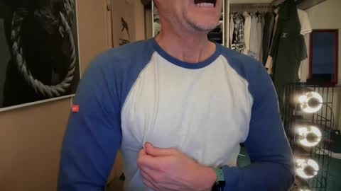 hanky online show from 01/19/25, 04:04