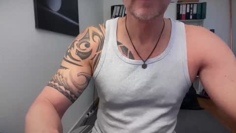 hanky online show from 03/17/26, 08:39