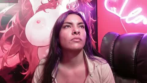 Hanna online show from 11/12/25, 05:13