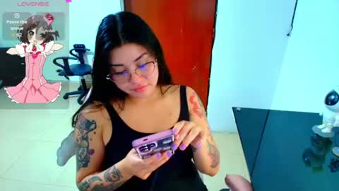 Snapshot of hanna__11_ chatting on 06/17/26, 09:38 Hanna online show from 06/17/26, 09:38