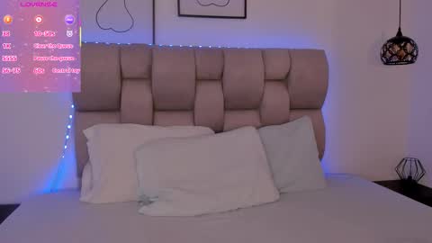 hanna__evans_ online show from 01/13/26, 12:21