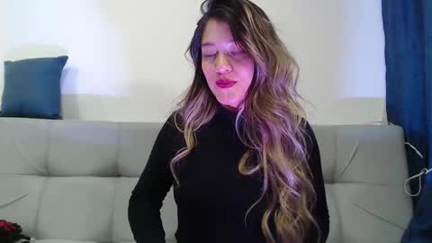 Hanna  online show from 12/03/25, 02:30