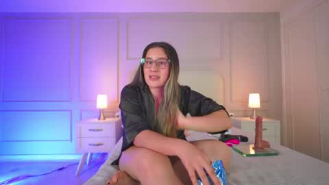 Snapshot of hanna__w chatting on 02/20/26, 06:26 hanna online show from 02/20/26, 06:26