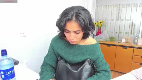 Sara online show from 12/04/25, 07:55