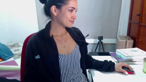 Sara online show from 02/15/26, 02:36