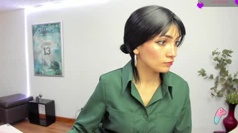 Snapshot of hanna_chloe chatting on 06/01/26, 01:02 Sara online show from 06/01/26, 01:02