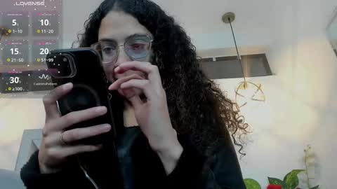 HANNA online show from 11/30/25, 01:15