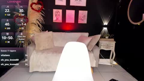Snapshot of hanna_fost chatting on 02/19/25, 03:38 im Hanna online show from 02/19/25, 03:38