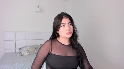 Snapshot of hanna_lee4 chatting on 03/03/26, 10:48 Hanna online show from 03/03/26, 10:48