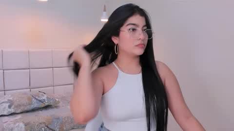 Snapshot of hanna_lee4 chatting on 03/13/26, 08:04 Hanna online show from 03/13/26, 08:04