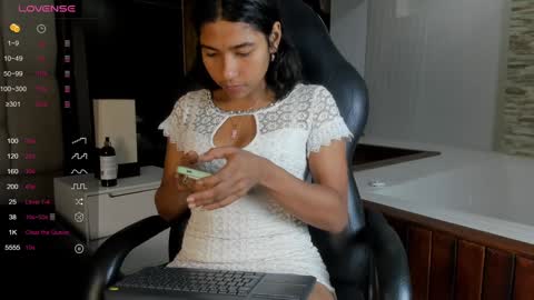 Snapshot of hanna_lens chatting on 12/10/24, 03:12 Hanna lens online show from 12/10/24, 03:12