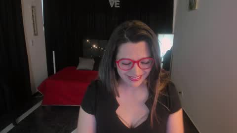 hanna_ma online show from 09/26/25, 05:50
