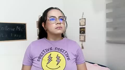 hanna_moons online show from 02/17/26, 11:07