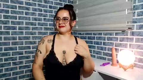 hanna_moons online show from 02/20/26, 07:36