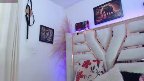 Snapshot of hanna_plum chatting on 11/04/25, 01:59 hanna_plum online show from 11/04/25, 01:59