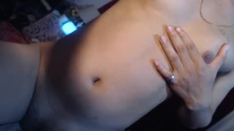 Snapshot of hanna_soojin chatting on 02/13/26, 12:17 hanna online show from 02/13/26, 12:17