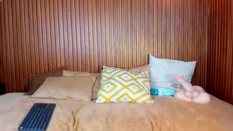 Akane Tendo online show from 10/25/25, 05:59