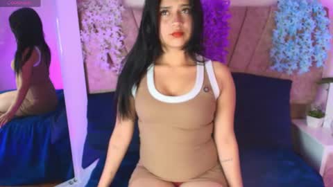 Snapshot of hannaa_cute chatting on 05/13/26, 12:19 Hanna 3 online show from 05/13/26, 12:19