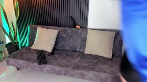 Sara online show from 09/13/25, 04:29