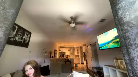 hannababy23 online show from 10/16/25, 06:09
