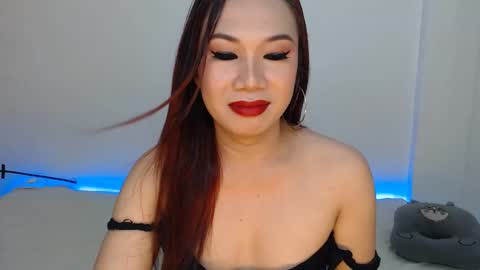 Hannah online show from 10/23/25, 02:11