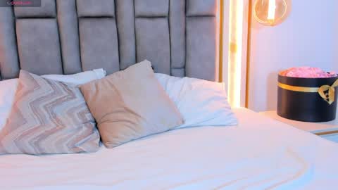 Eliana online show from 04/02/26, 01:03