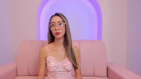Snapshot of hannacarttier_ chatting on 07/09/26, 12:09 Hanna Carttier online show from 07/09/26, 12:09