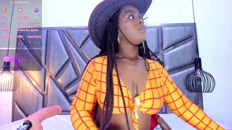 hannagatess1 online show from 11/01/25, 01:18