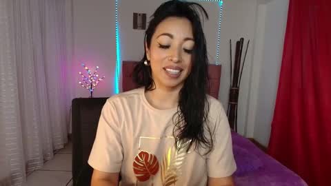 Hanna Gomez online show from 02/04/26, 10:58